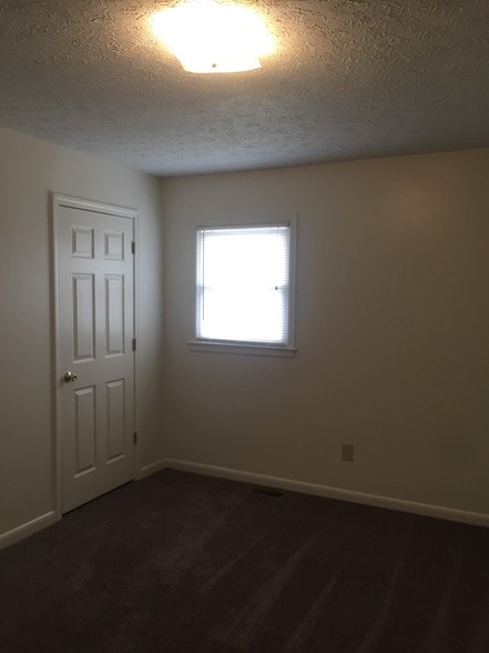 36 Bedroom 2 - 36 White Cir