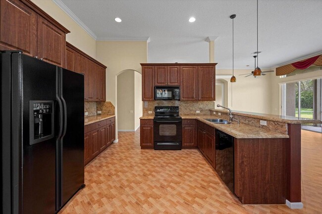 Building Photo - 9819 Mantova Dr