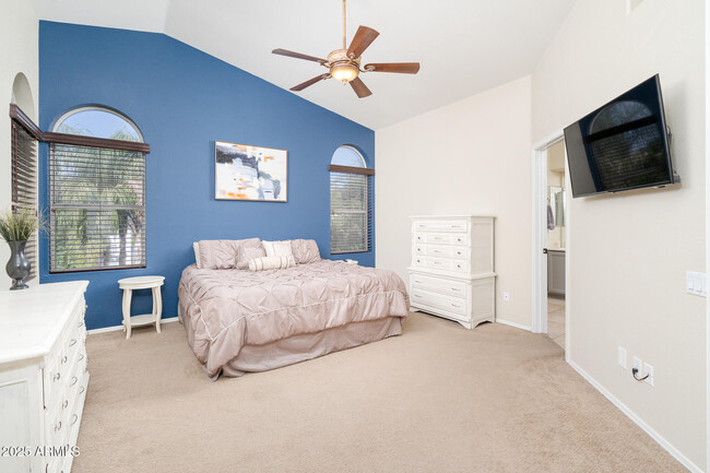 Building Photo - 3302 E Rosemonte Dr