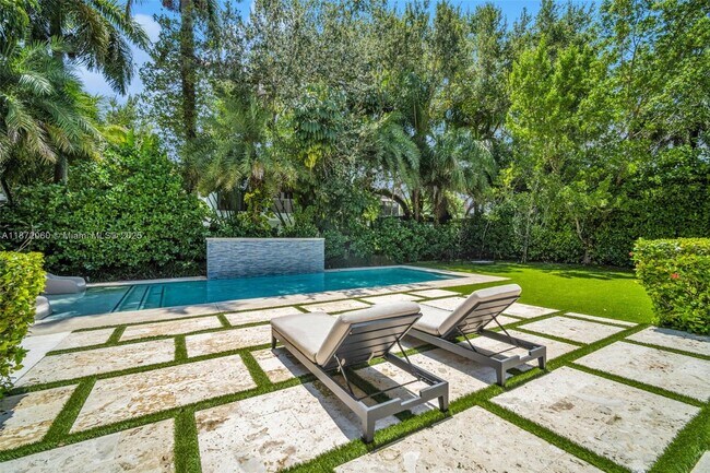 Building Photo - 6120 SW 80th St