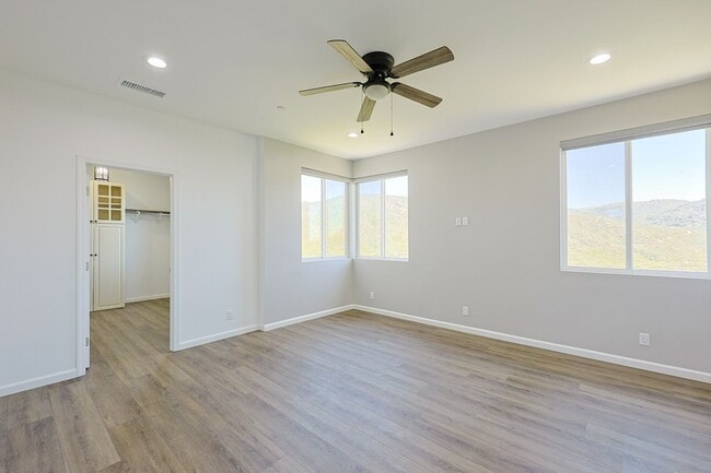 Building Photo - 4 Bedroom VIEW Home in Escondido built in 2023