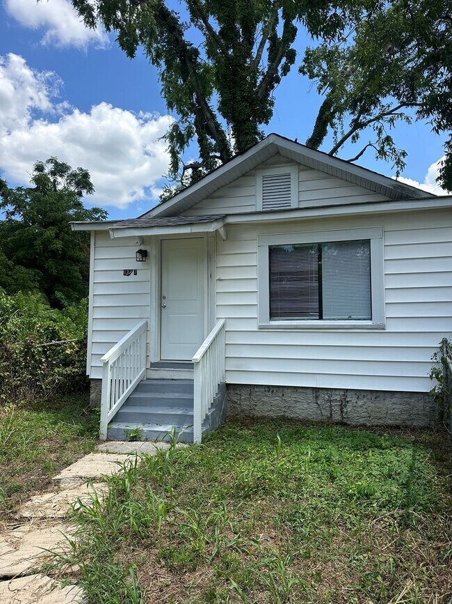Primary Photo - 1337 Alabama Ave SW