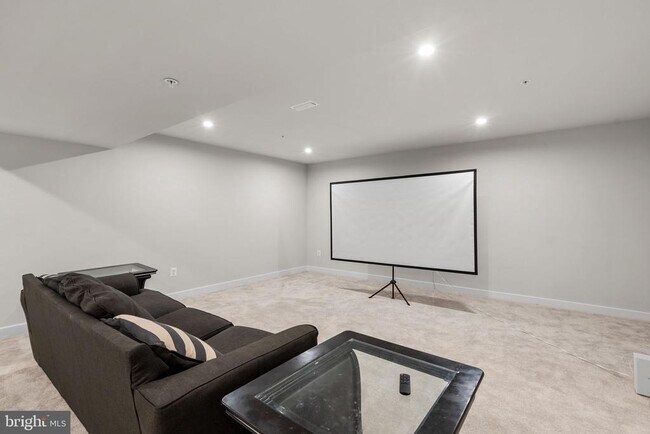 Building Photo - 2430 Steamboat Wy