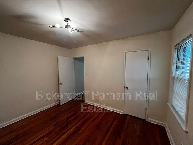 Building Photo - 3501 Third Avenue