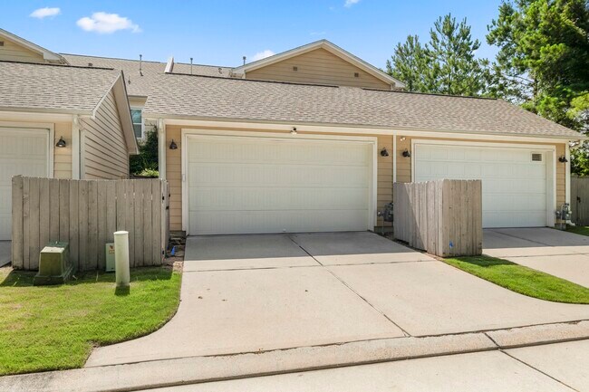 Building Photo - 7 Kendrick Pines Blvd