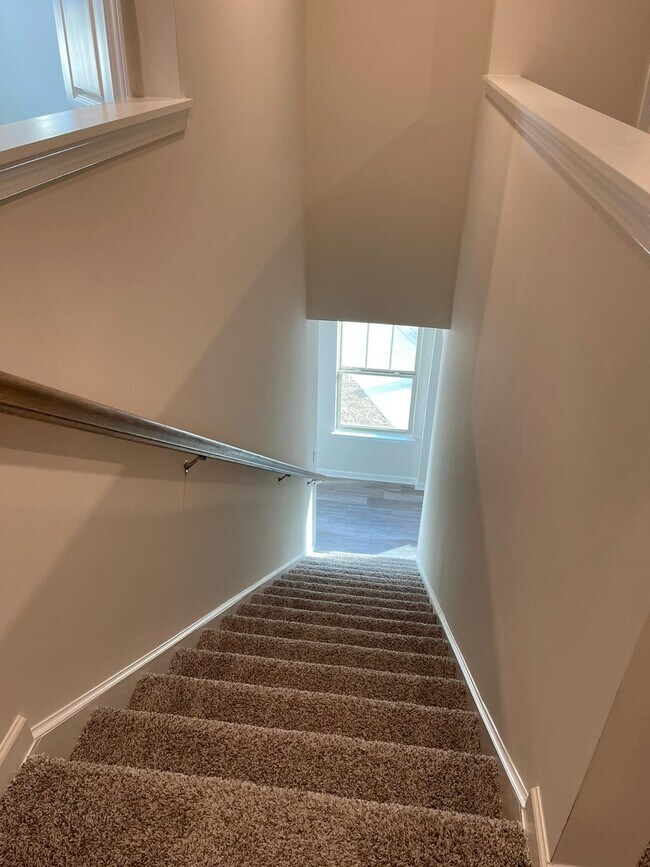 Building Photo - 1186 Arrowlake Rd