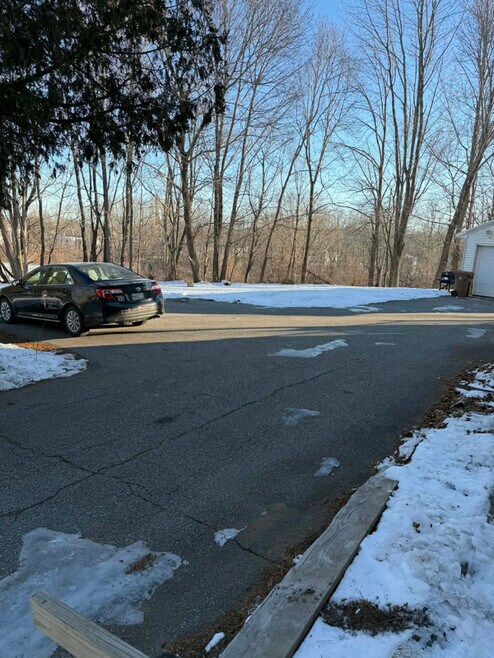 Building Photo - 242 Lincoln St