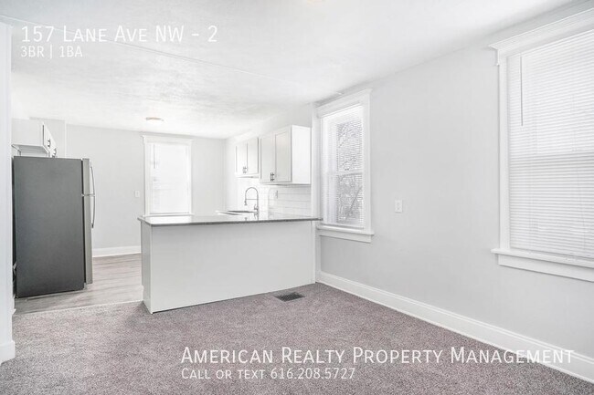 Building Photo - 157 Lane Ave NW