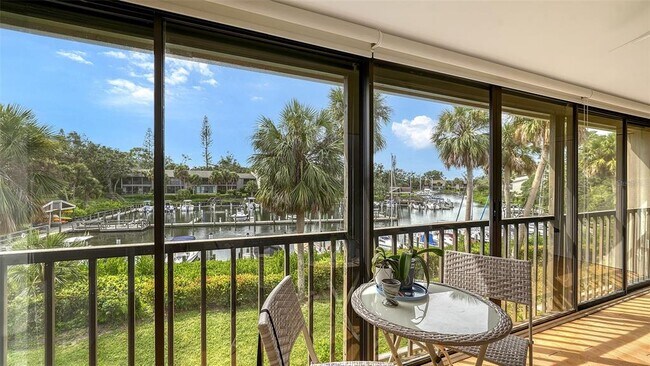 Building Photo - 1611 Clower Creek Dr