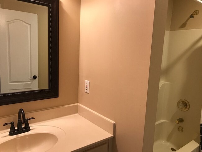 Building Photo - Heart of Madison City