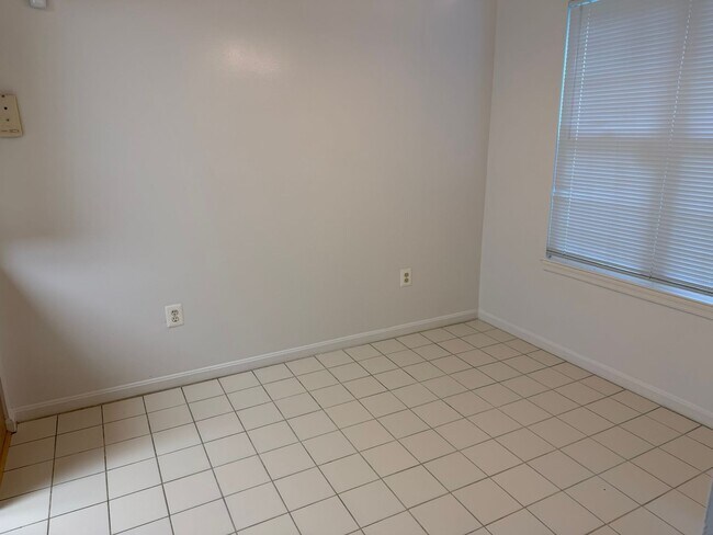 Building Photo - 14903 Cleese Ct