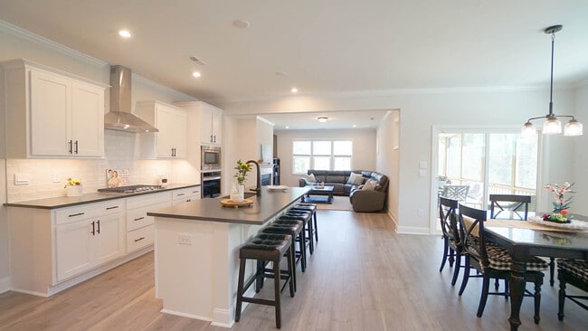 Building Photo - 329 Sparrow Rdg Dr