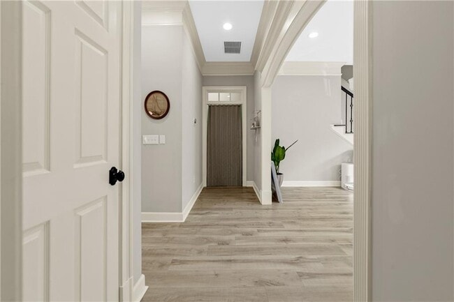Building Photo - 22 Buford Village Walk