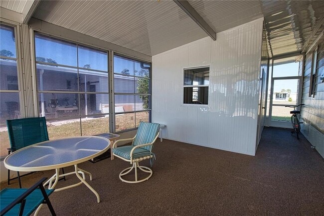 Building Photo - 402 Chiquita