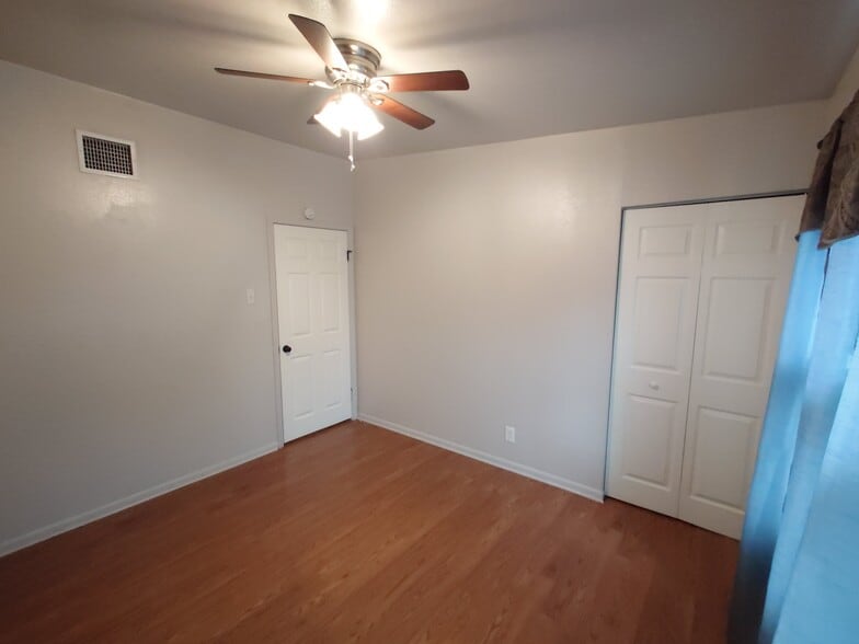 Building Photo - 203 Haverford Dr