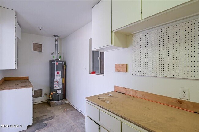 Building Photo - 536 N Cheri Lynn Dr