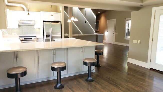 Building Photo - Great 3bd 2 bath in Heart of Gig Harbor