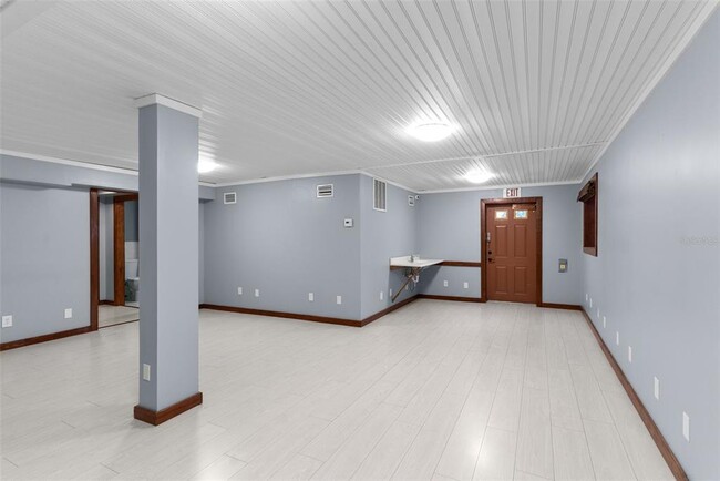 Building Photo - 10519 Bridgewood Dr
