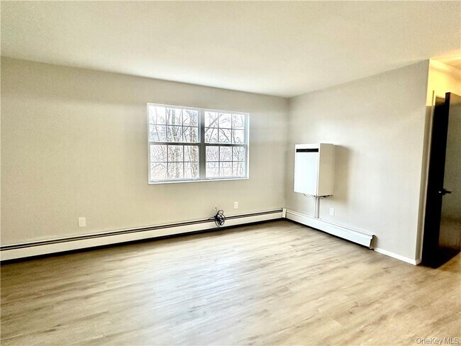 Building Photo - 13-19-19 Cole St