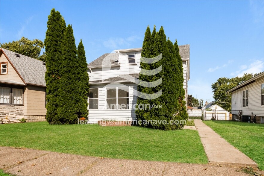 Primary Photo - 161 16th Ave