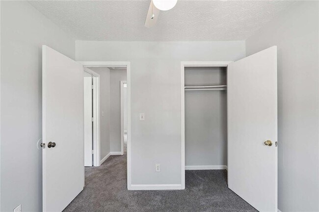Building Photo - 7055 Hania Dr