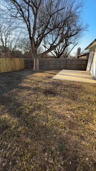 Building Photo - 6118 Hopes Ferry St