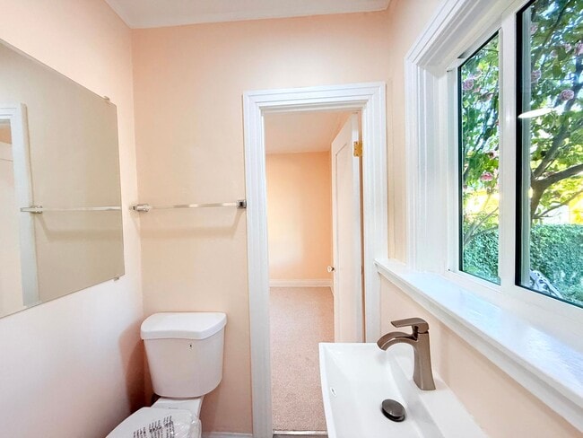 Building Photo - 714-716 El Centro Street