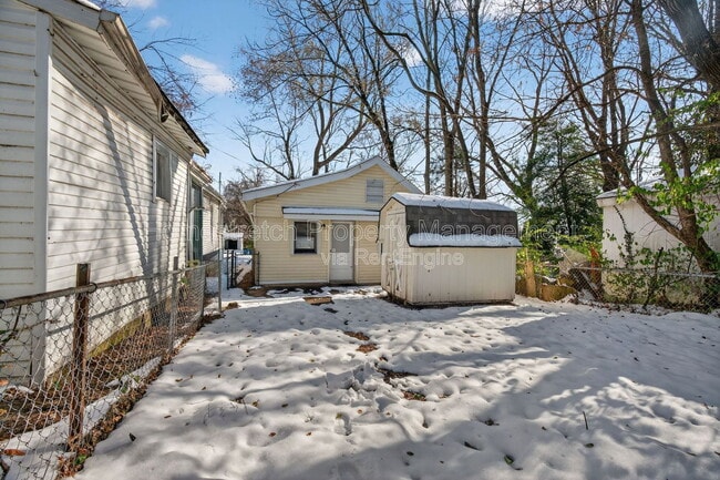 Building Photo - 5459 Hamilton Ave