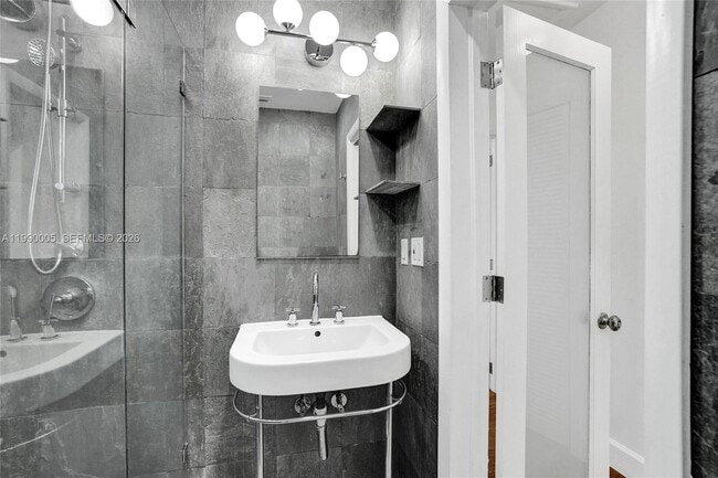 Building Photo - 20 NW 101st St