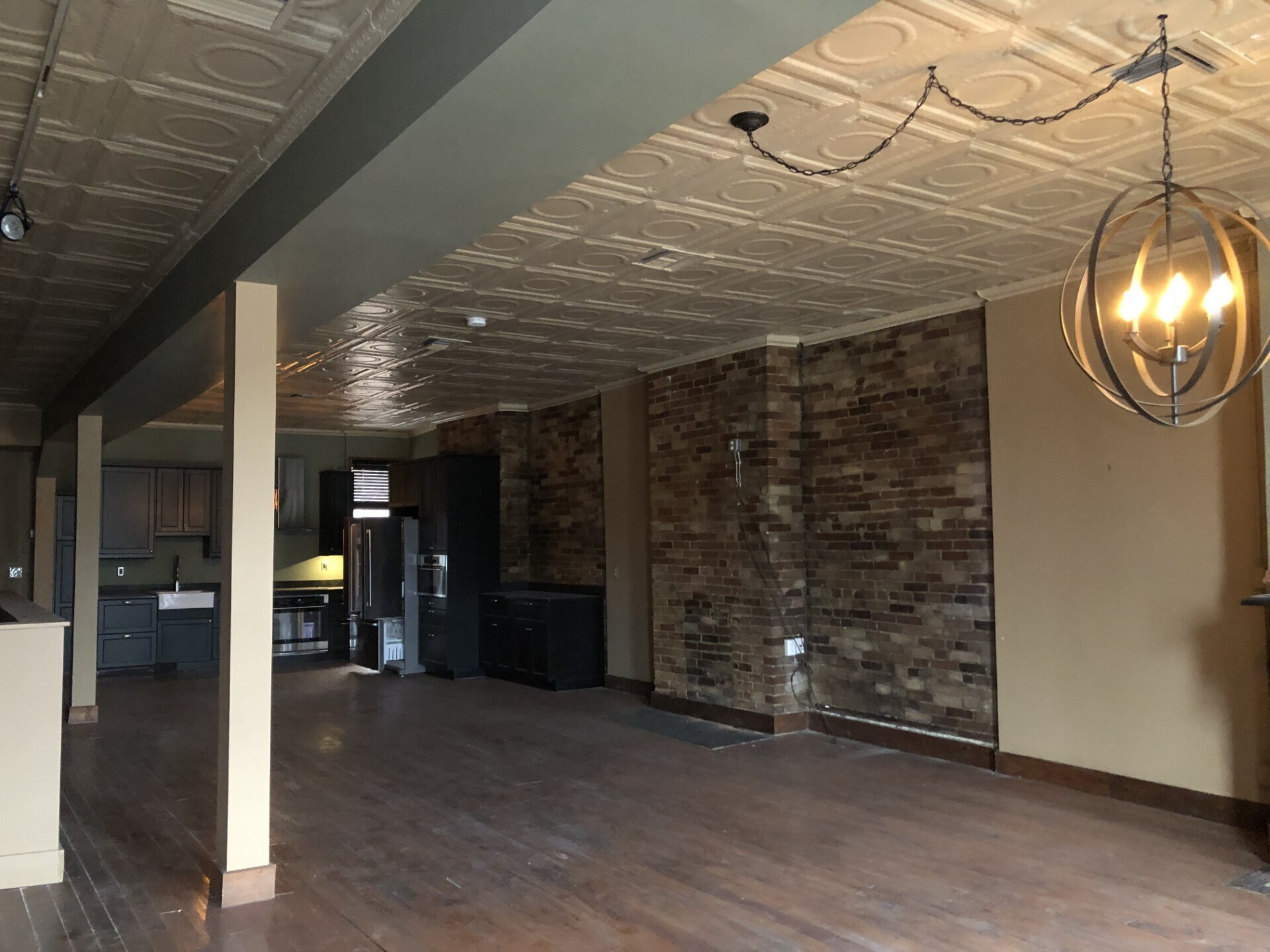 Building Photo - 2222 E Carson St