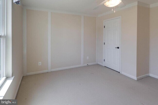 Building Photo - 12760 Manor Hall Ct