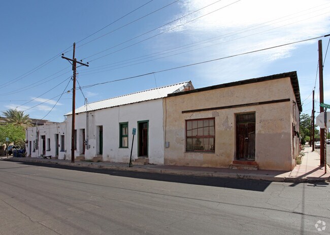 Primary Photo - 331-345 S Convent Ave