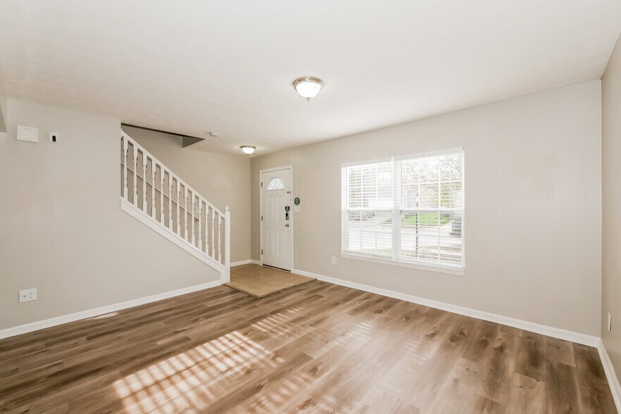 Building Photo - 12644 Buck Run Dr