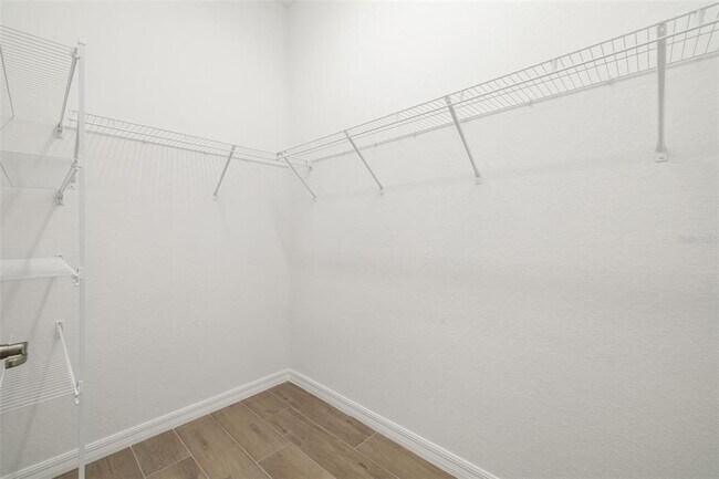 Building Photo - 5604 Lightning Whelk Ln