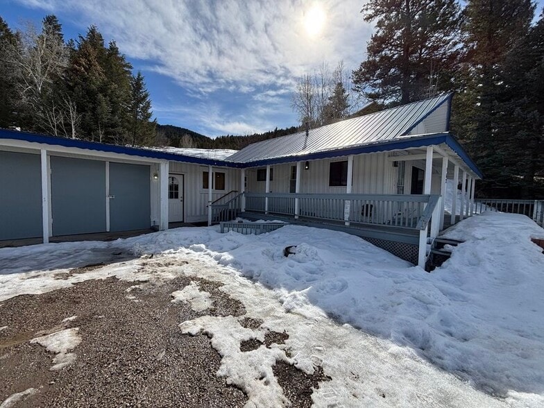 Building Photo - 162 Trail Dr