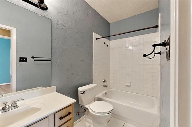 Building Photo - 2337 Vetchling Cir