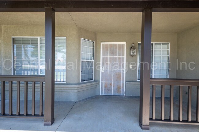 Building Photo - North Meadows - 3 Bedroom, 2 Bath Home wit...