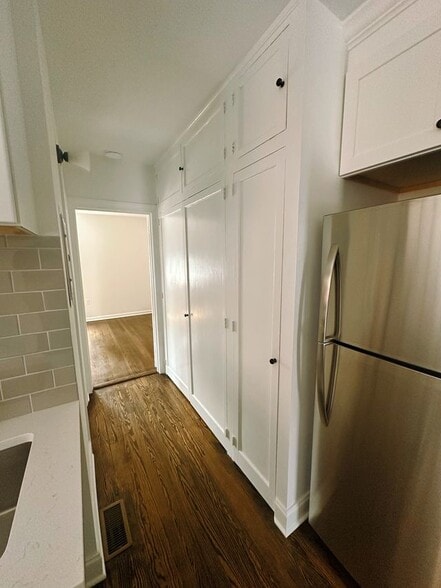 Floor to Ceiling Pantry - 42 Center St
