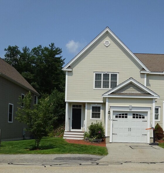 Facade - 24 Autumn Ln