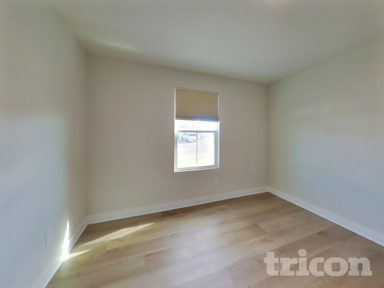 Building Photo - 2833 Thornton Grove Blvd