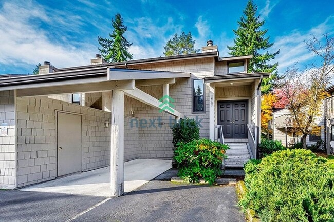 Primary Photo - 2 Bed and 1.5 Bath Stunning Townhome is Available for Rent!