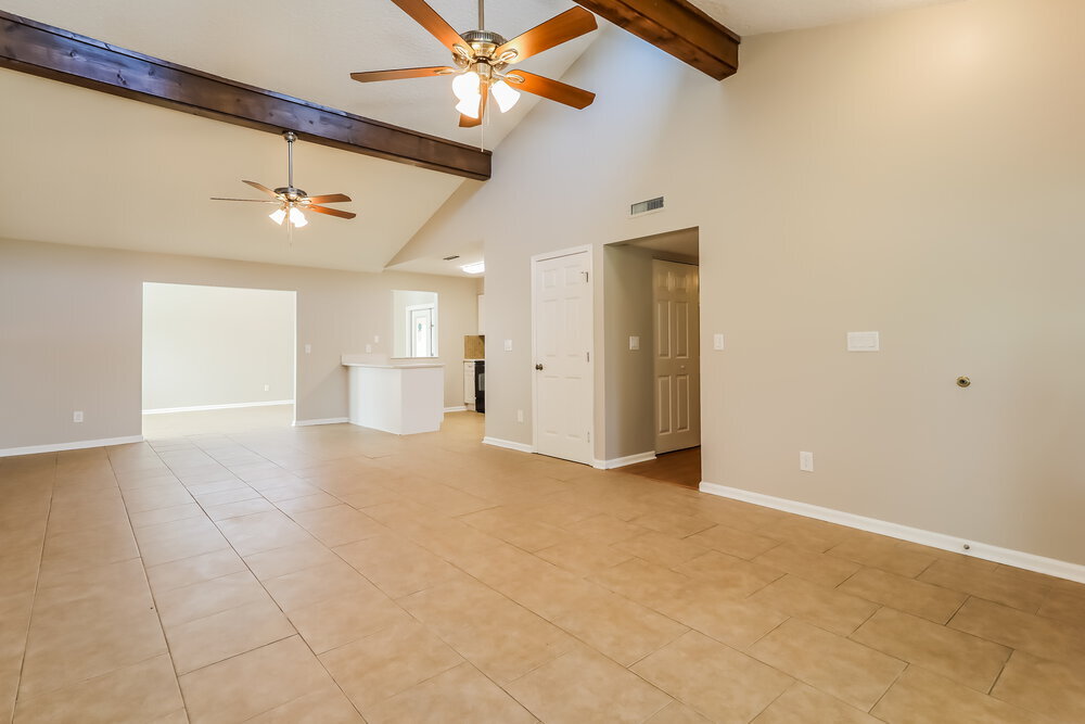 Building Photo - 1967 Blue Bird Run W