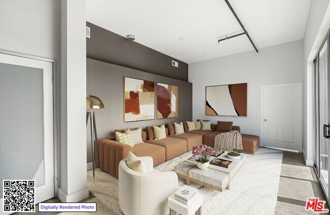 Building Photo - 825 East 4th St