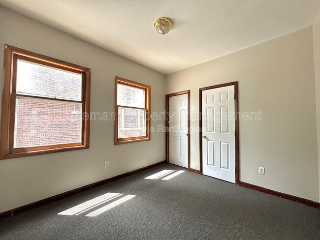 Building Photo - 743 Academy St