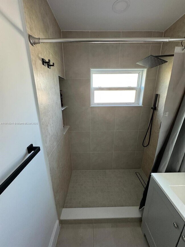 Building Photo - 235 Mentel Terrace