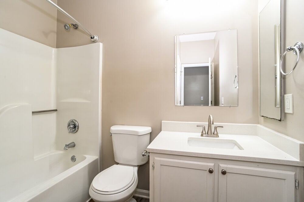 Building Photo - 2117 David Earl Dr