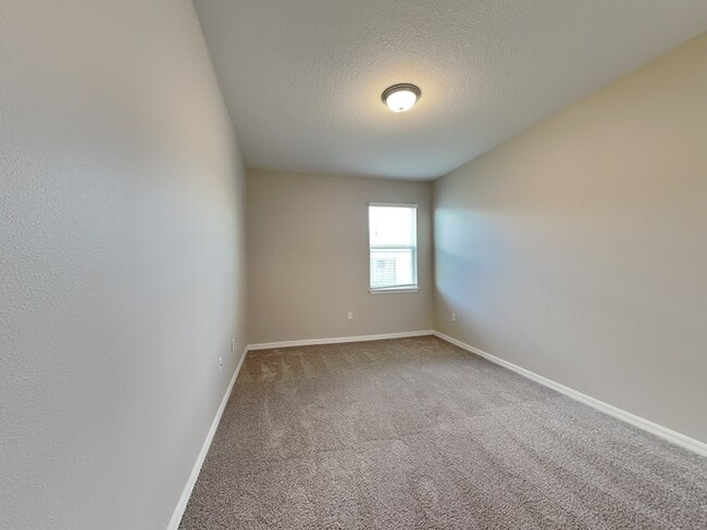 Building Photo - 5605 Camilla St