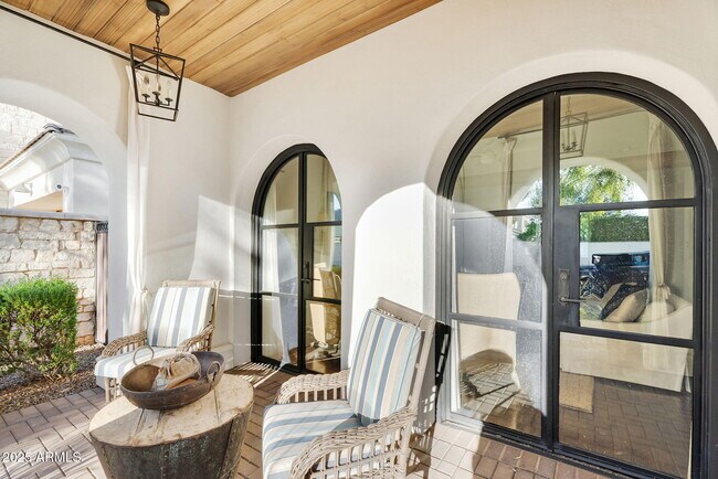 Building Photo - 3507 North 39th Pl