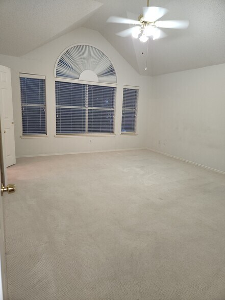 Master Bedroom 2 - 7207 Juniper Dr