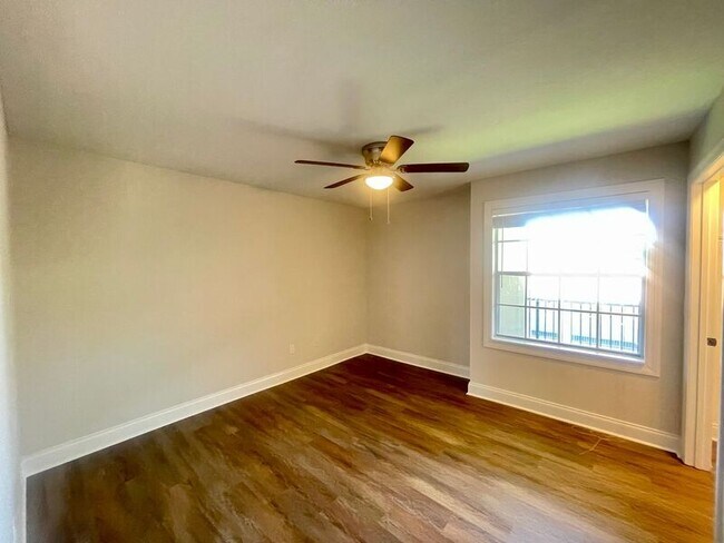 Building Photo - 7310 Westpointe Blvd